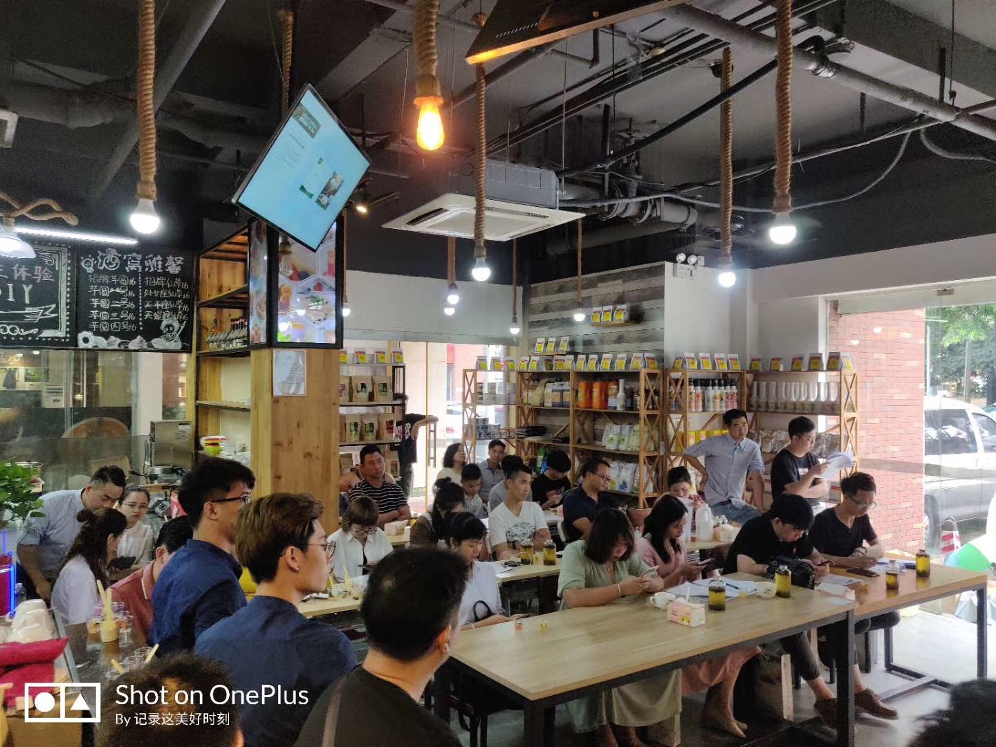 金達咖啡飲品城-幫扶式奶茶培訓，讓茶飲店創(chuàng)業(yè)更輕松！