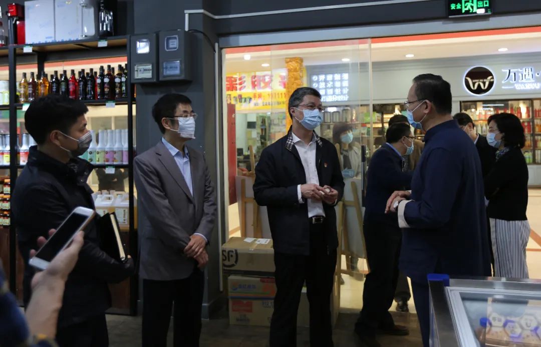 【領(lǐng)導(dǎo)關(guān)懷】廣州市臺辦曾主任率隊蒞臨金達咖啡飲品城慰問臺商并指導(dǎo)工作