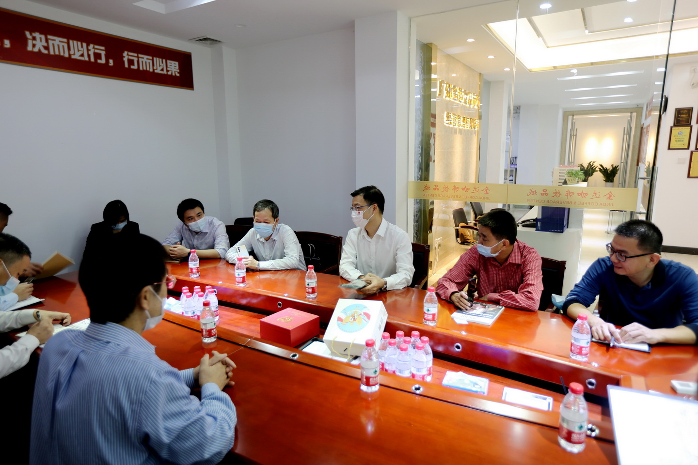 廣州市貿促會楊勇主任一行蒞臨金達咖啡飲品城調研指導工作 廣州市貿促會楊勇主任一行蒞臨金達咖啡飲品城調研指導工作