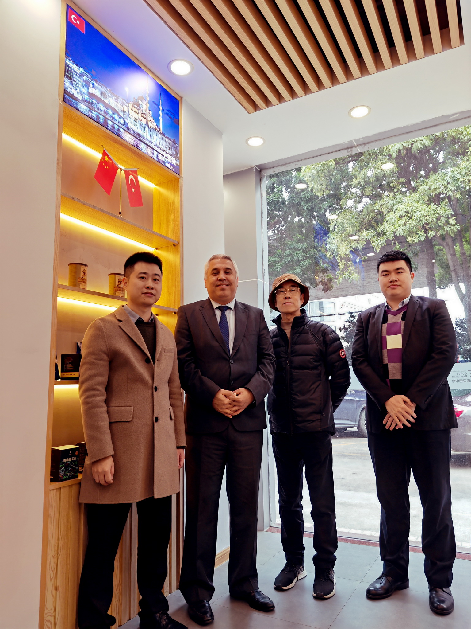 土耳其駐廣州總領(lǐng)事館商務(wù)領(lǐng)事塞爾達(dá)爾先生 再次蒞臨金達(dá)考察交流 土耳其駐廣州總領(lǐng)事館商務(wù)領(lǐng)事塞爾達(dá)爾先生 再次蒞臨金達(dá)考察交流